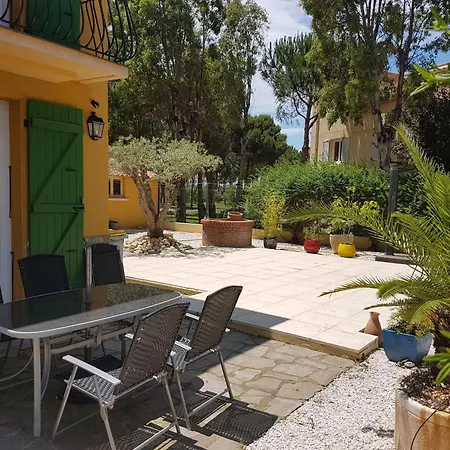 2p 5 Pers., Wifi, Jardin, A 50m Plage, Parking Facile, - Fr-1-776-93 Apartment